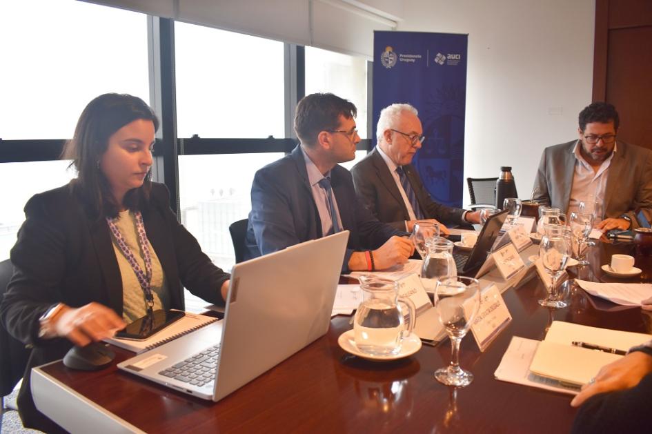 Reunión del Consejo directivo de AUCI en Torre Ejecutiva
