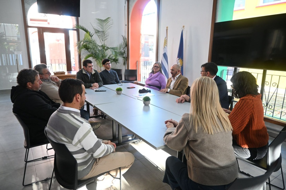 Reunión entre AUCI y representantes de Cooperación y Municipios de Rocha