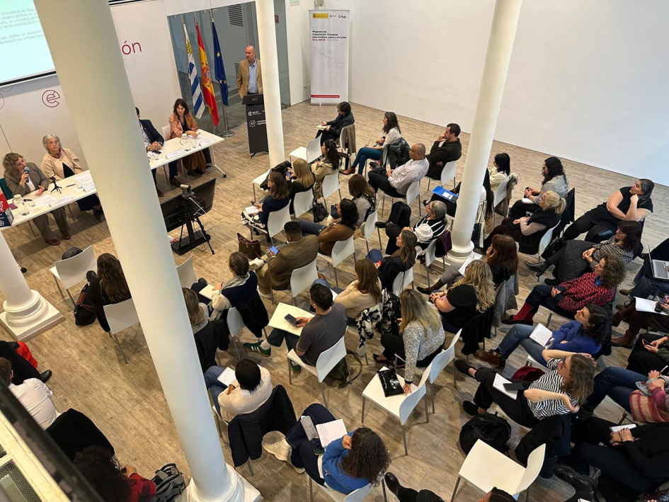 Intercambio sobre modelos de prevención y atención integral para mujeres en situación de violencia Intercambio sobre modelos de prevención y atención integral para mujeres en situación de violencia