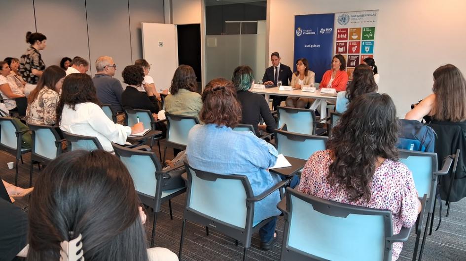 Conversatorio sobre migraciones ambientales Conversatorio sobre migraciones ambientales