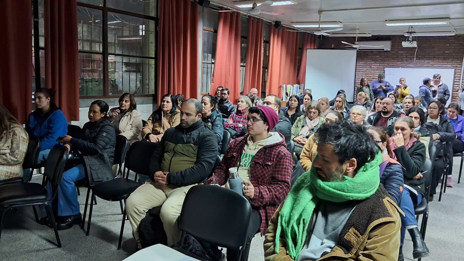 Charla informativa en sede de UTU de la calle Seregni, en la ciudad de Tacuarembó