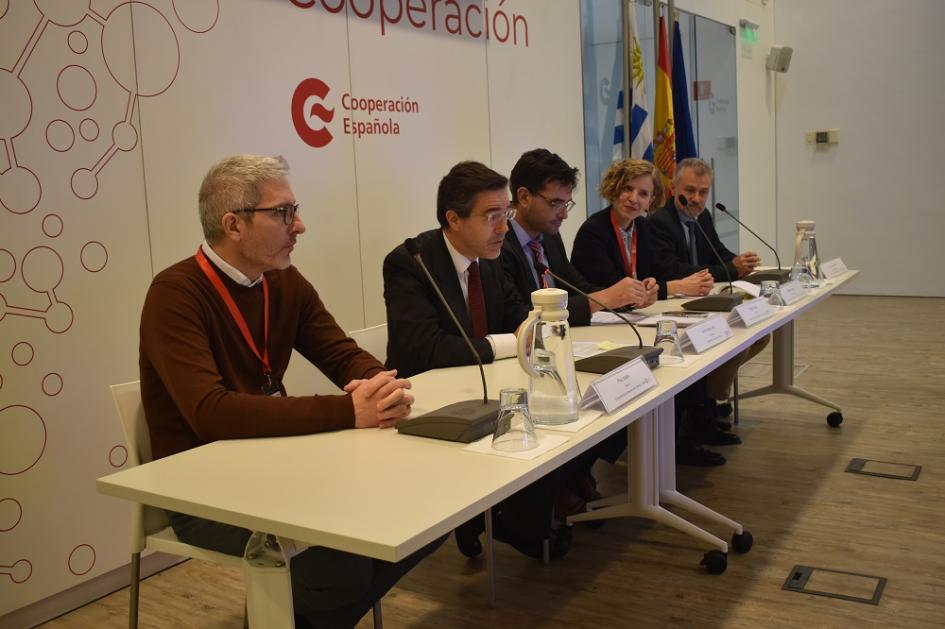 Curso Ciencia para las Políticas Públicas: Estrategias de Diplomacia y Asesoramiento Científico