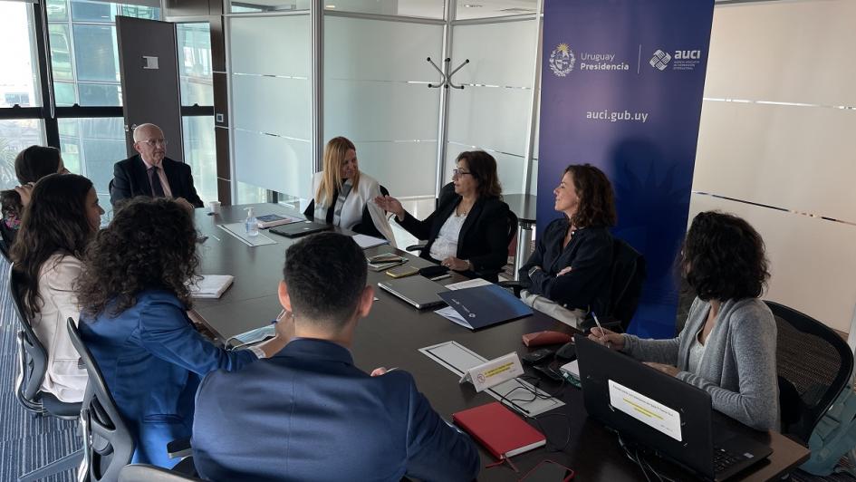Reunión de trabajo con FECYT Reunión de trabajo con FECYT