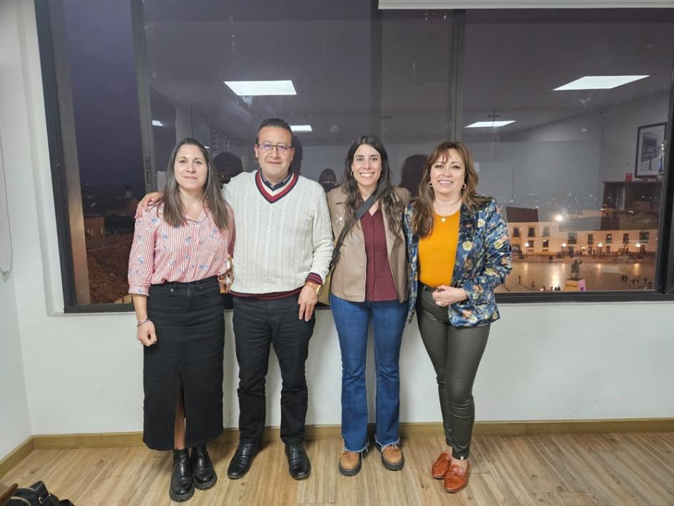 Educación para todas las personas: Fortalecimiento de las capacidades docentes en el territorio Educación para todas las personas: Fortalecimiento de las capacidades docentes en el territorio
