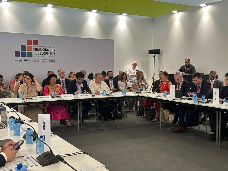 Reunión de representantes de agencias de desarrollo Reunión de representantes de agencias de desarrollo
