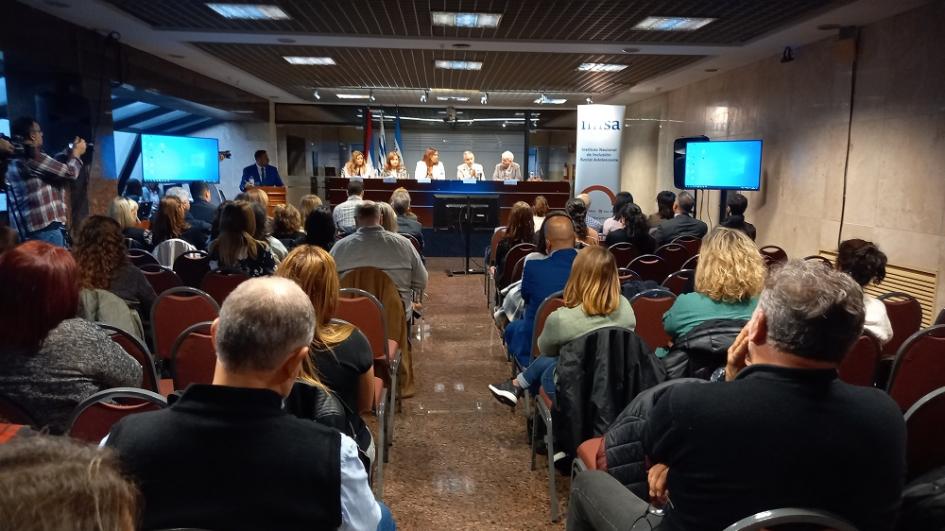 Oportunidades: La justicia juvenil desde una perspectiva socioeducativa. Oportunidades: La justicia juvenil desde una perspectiva socioeducativa.