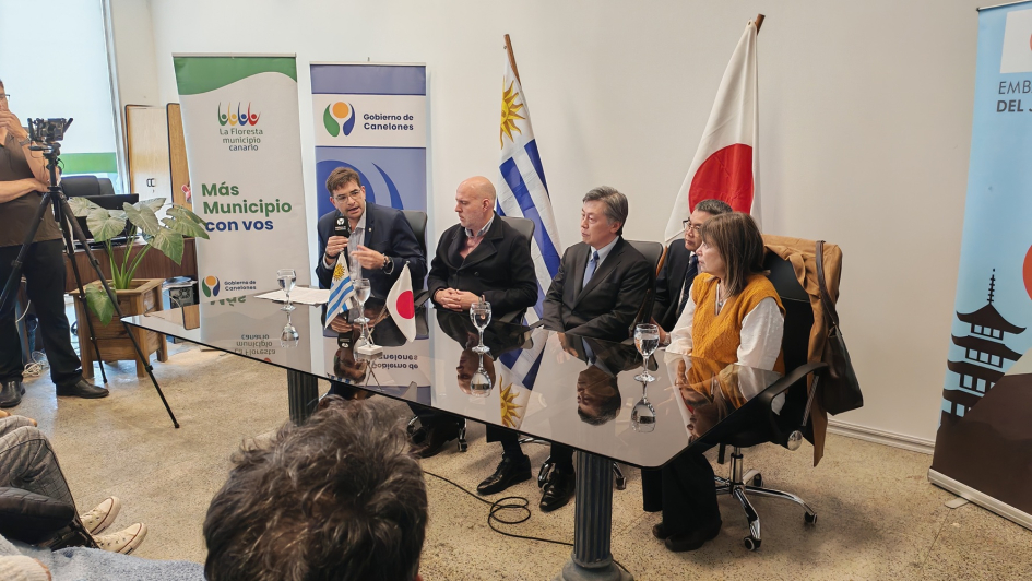 Embajada de Japón entregó un vehículo adaptado para el traslado de personas con discapacidad Embajada de Japón entregó un vehículo adaptado para el traslado de personas con discapacidad