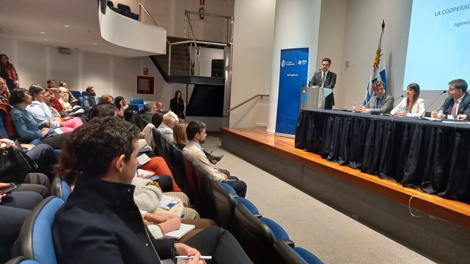 Uruguay aporta a la Agenda 2030 con el desarrollo de proyectos de Cooperación Sur – Sur y Triangular Uruguay aporta a la Agenda 2030 con el desarrollo de proyectos de Cooperación Sur – Sur y Triangular