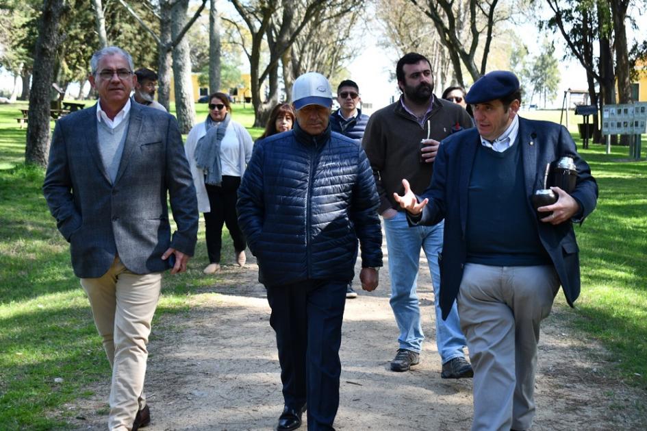 Firma de convenio para potenciar a geoparques mundiales de la Unesco de Uruguay y Ecuador