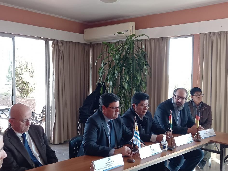 Bolivia y Uruguay intercambian conocimiento sobre energías renovables Bolivia y Uruguay intercambian conocimiento sobre energías renovables