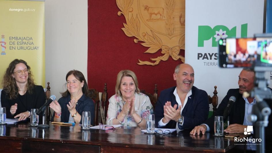 Lanzamiento de un corredor turístico rural entre Colonia, Paysandú y Río Negro Lanzamiento de un corredor turístico rural entre Colonia, Paysandú y Río Negro