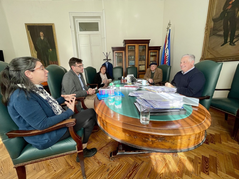 Reunión de trabajo en la Intendencia de Tacuarembó Reunión de trabajo en la Intendencia de Tacuarembó