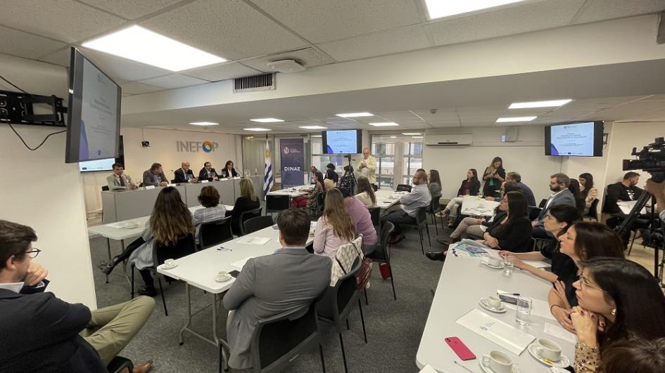 Lanzamiento en Montevideo del proyecto Mujeres en Tecnologías de la Información Lanzamiento en Montevideo del proyecto Mujeres en Tecnologías de la Información