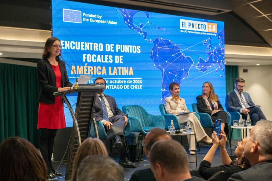 Unión Europea y América Latina unen esfuerzos para combatir el crimen organizado transnacional Unión Europea y América Latina unen esfuerzos para combatir el crimen organizado transnacional