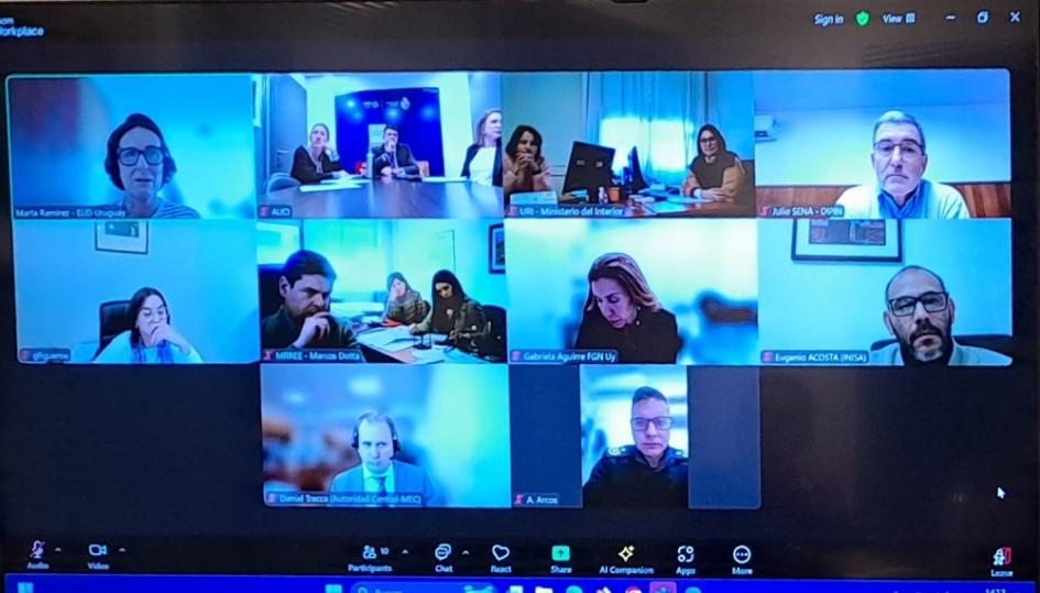Presentación de equipo de AUCI y El PacCto en Uruguay Presentación de equipo de AUCI y El PacCto en Uruguay