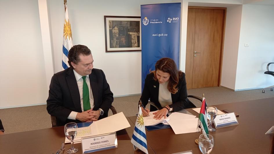 Agencias de cooperación de Palestina y Uruguay firmaron memorando de entendimiento.