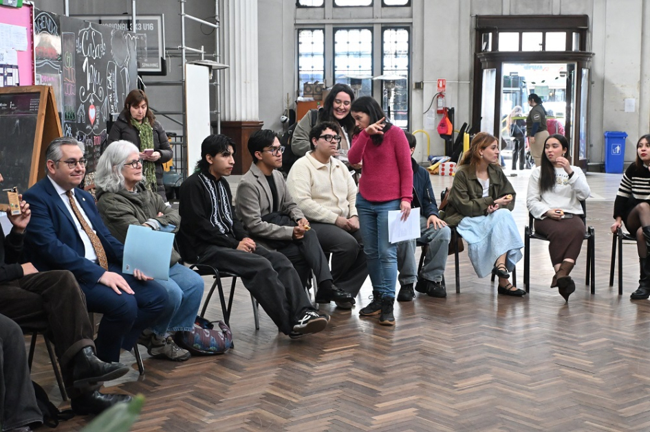 Encuentro de jóvenes de México y Uruguay por la salud mental