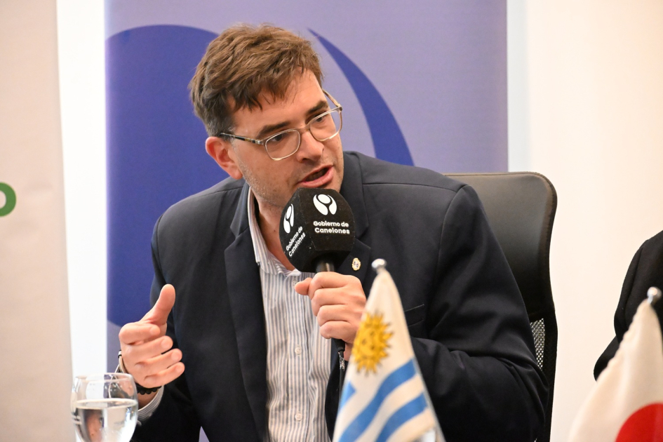 Embajada de Japón entregó un vehículo adaptado para el traslado de personas con discapacidad