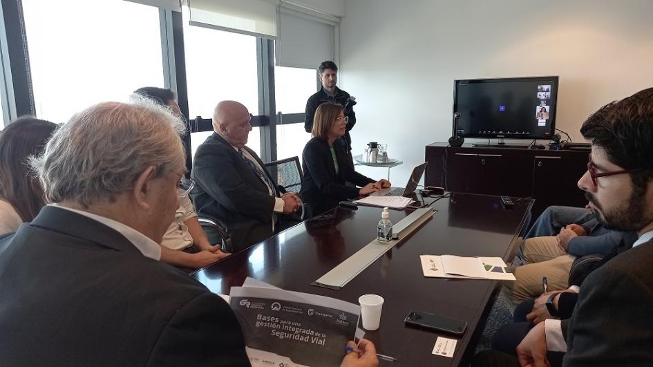 Presentación del proyecto: Bases para una gestión integrada de la seguridad vial. Foto: AUCI Presentación del proyecto: Bases para una gestión integrada de la seguridad vial. Foto: AUCI