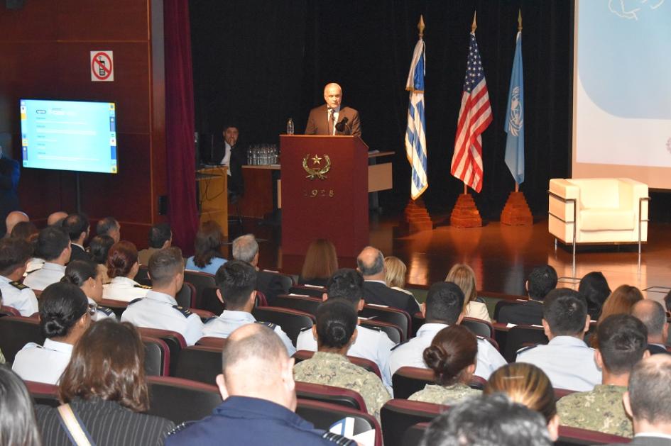 La conferencia internacional: La paz necesita a las mujeres