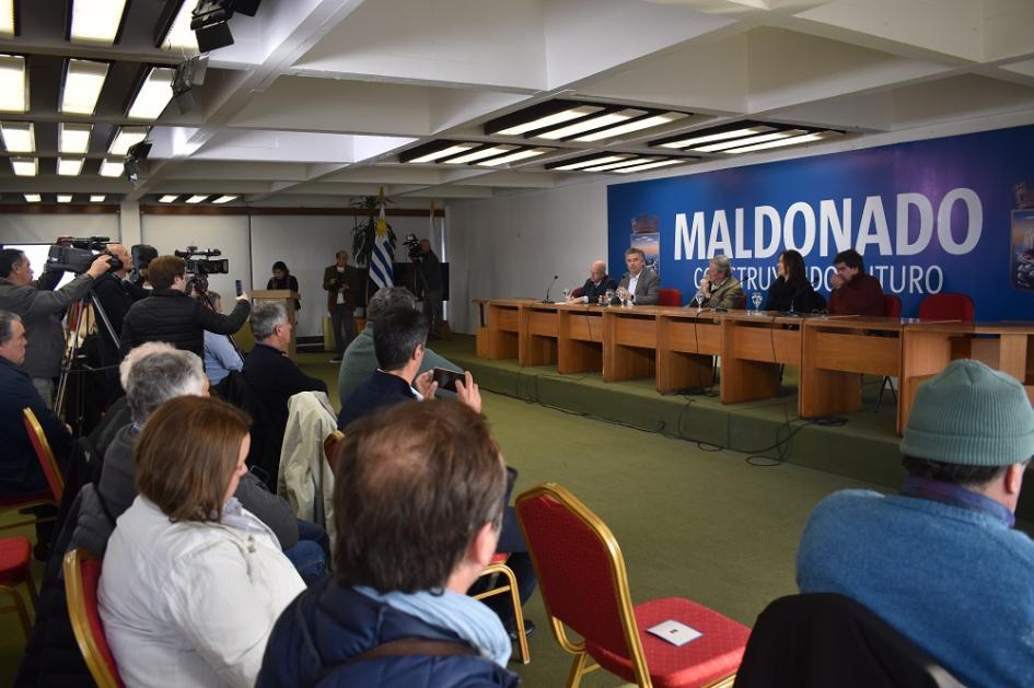 Primer encuentro regional de municipios sostenibles con representantes de Maldonado, Lavalleja y Roc