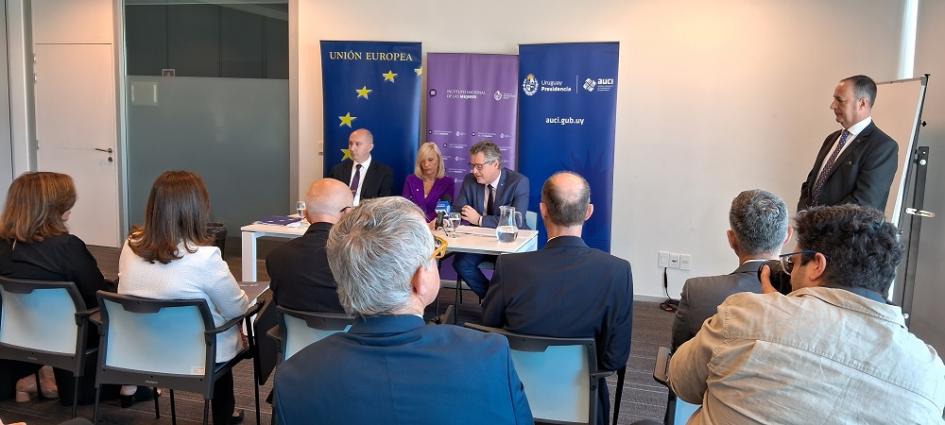 Gobierno de Uruguay, UE y Naciones Unidas firman compromiso para prevenir y mejorar respuestas a la Gobierno de Uruguay, UE y Naciones Unidas firman compromiso para prevenir y mejorar respuestas a la