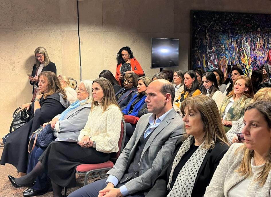 Lanzamiento del programa Fortalecimiento para líderes políticas Lanzamiento del programa Fortalecimiento para líderes políticas