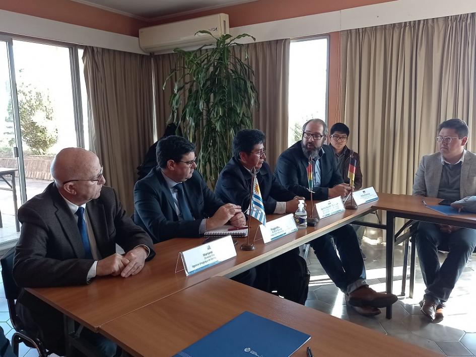 Bolivia y Uruguay intercambian conocimiento sobre energías renovables Bolivia y Uruguay intercambian conocimiento sobre energías renovables