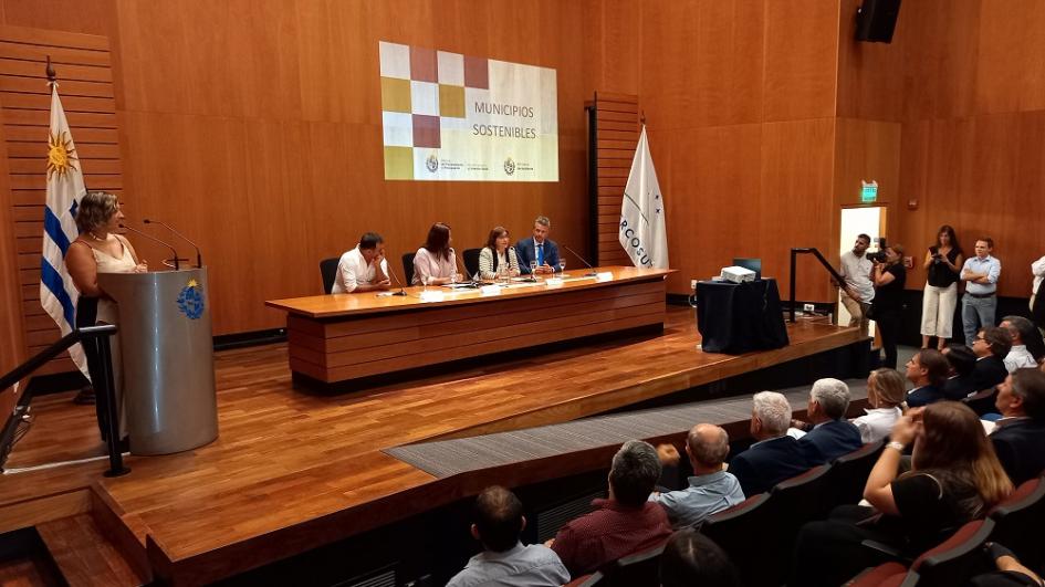 Lanzamiento del programa Municipios Sostenibles. Lanzamiento del programa Municipios Sostenibles.