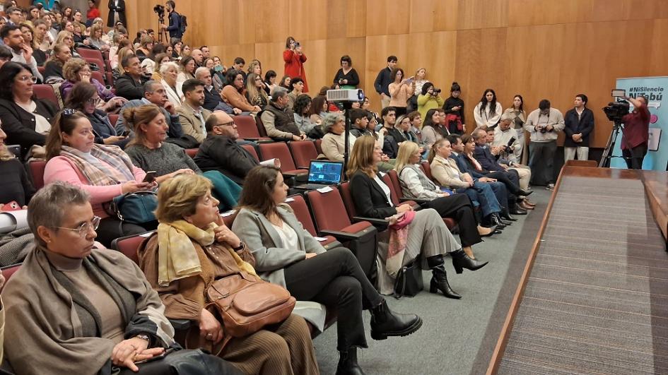 “Ni silencio ni tabú” despliega nuevas estrategias para atender la salud mental de jóvenes “Ni silencio ni tabú” despliega nuevas estrategias para atender la salud mental de jóvenes