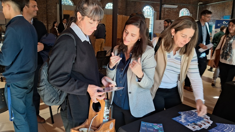 Feria de Oportunidades en Colonia del Sacramento.
