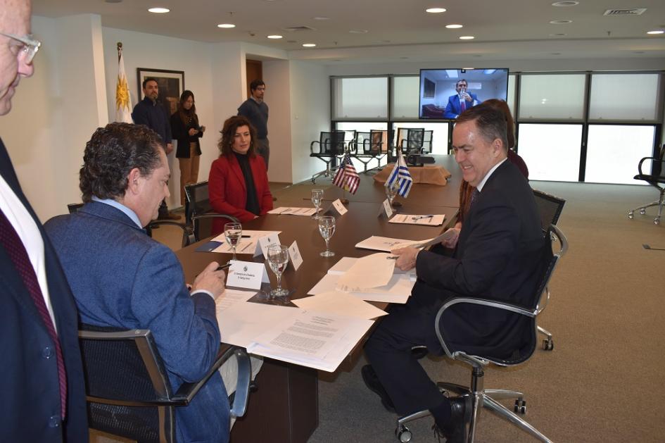 USAID y AUCI firman primer acuerdo de cooperación triangular