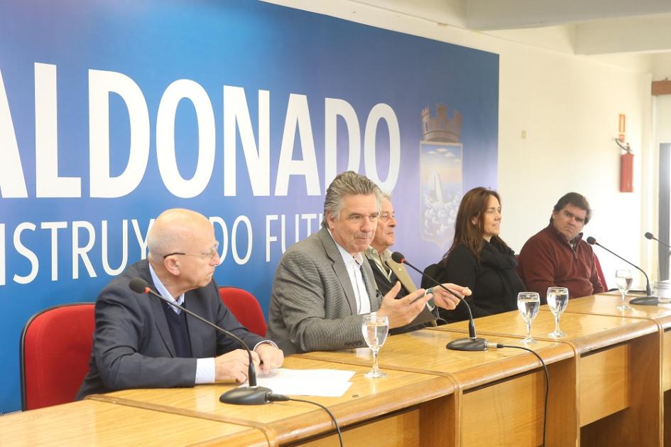 Primer encuentro regional de municipios sostenibles con representantes de Maldonado, Lavalleja y Roc