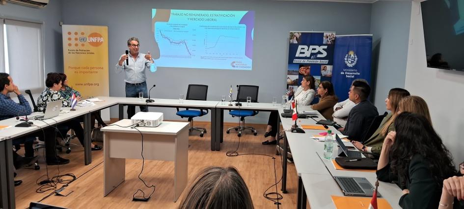 Misión técnica de América Latina y el Caribe visitó Uruguay para conocer el Sistema de Cuidados Misión técnica de América Latina y el Caribe visitó Uruguay para conocer el Sistema de Cuidados
