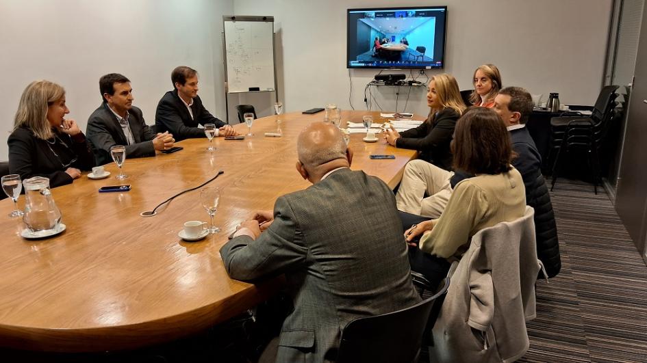 Intendencias de Rivera y Tacuarembó recibieron camiones en el marco de proyecto de economía circular Intendencias de Rivera y Tacuarembó recibieron camiones en el marco de proyecto de economía circular