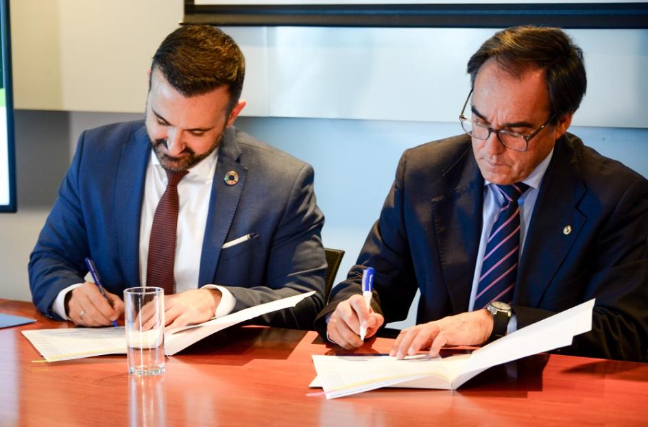 Presentación y firma de acuerdo para realizar proyecto que fortalece la cuenca del río Santa Lucía Presentación y firma de acuerdo para realizar proyecto que fortalece la cuenca del río Santa Lucía