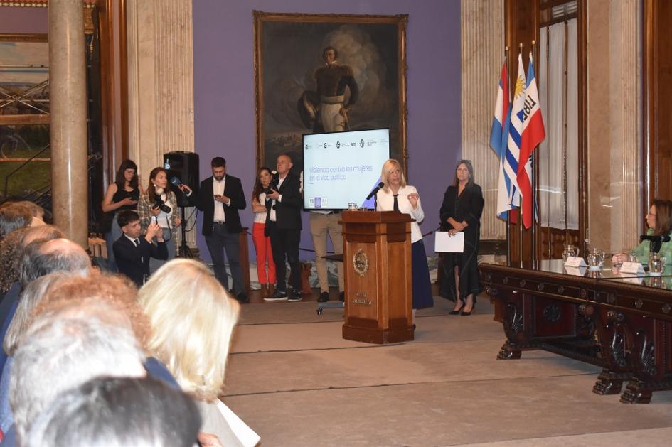 Evento sobre Violencia política hacia las mujeres