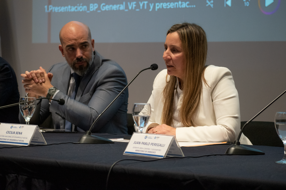 Presentación de las Buenas Prácticas de Uruguay en Torre Ejecutiva Presentación de las Buenas Prácticas de Uruguay en Torre Ejecutiva