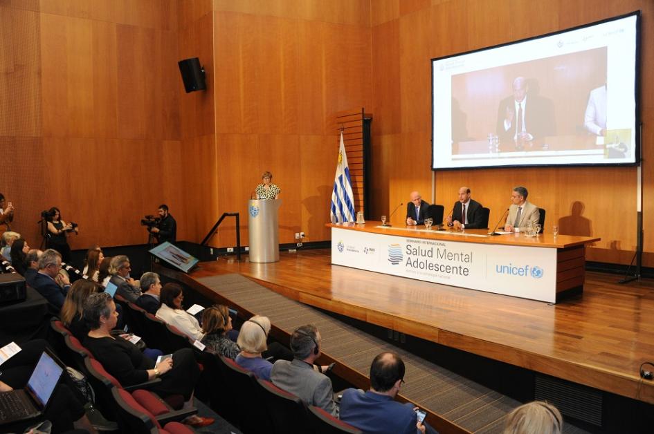 Seminario internacional “Salud Mental Adolescente: aportes a la estrategia nacional” Seminario internacional “Salud Mental Adolescente: aportes a la estrategia nacional”