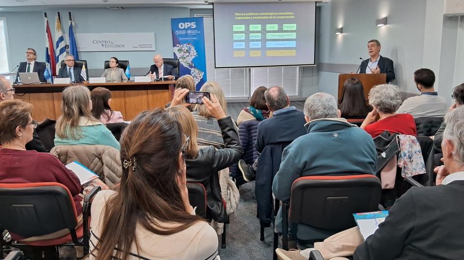 Lanzamiento de estrategia de cooperación entre OPS/OMS y Uruguay Lanzamiento de estrategia de cooperación entre OPS/OMS y Uruguay
