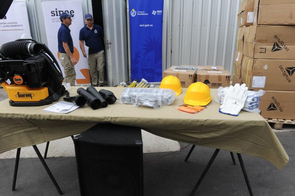 Fondo Conjunto de Cooperación Uruguay- México donó al Sinae equipamiento para prevenir y combatir in Fondo Conjunto de Cooperación Uruguay- México donó al Sinae equipamiento para prevenir y combatir in