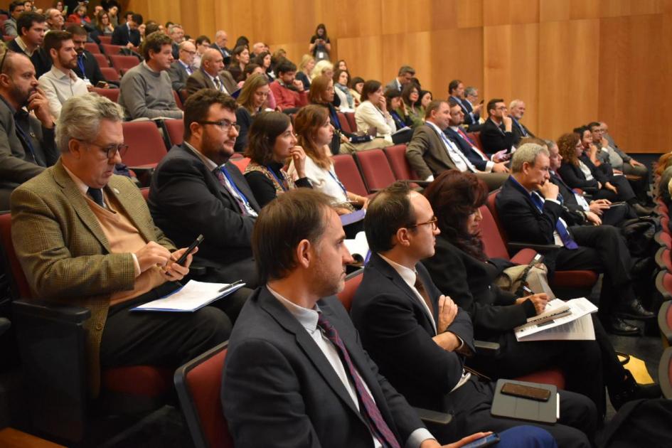 Público presente en la apertura del IX Foro de Reflexión