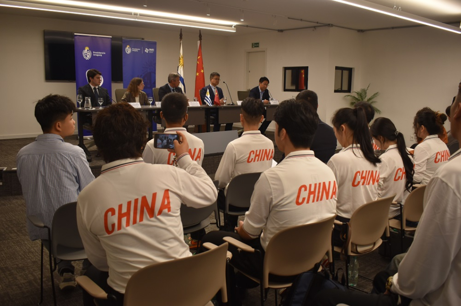 Ceremonia de bienvenida a delegación de entrenadores de la República Popular China