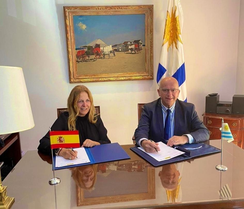 Reunión entre Berro (AUCI) e Inmaculada Aguilar Nache (FECYT) Reunión entre Berro (AUCI) e Inmaculada Aguilar Nache (FECYT)