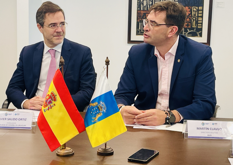 Firma MOU Canarias y Uruguay Firma MOU Canarias y Uruguay