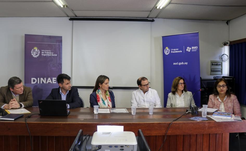 Lanzamiento en Salto del proyecto Mujeres en el sector de las tecnologías de la información