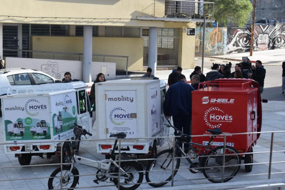 Vehículos eléctricos que estaban en exposición