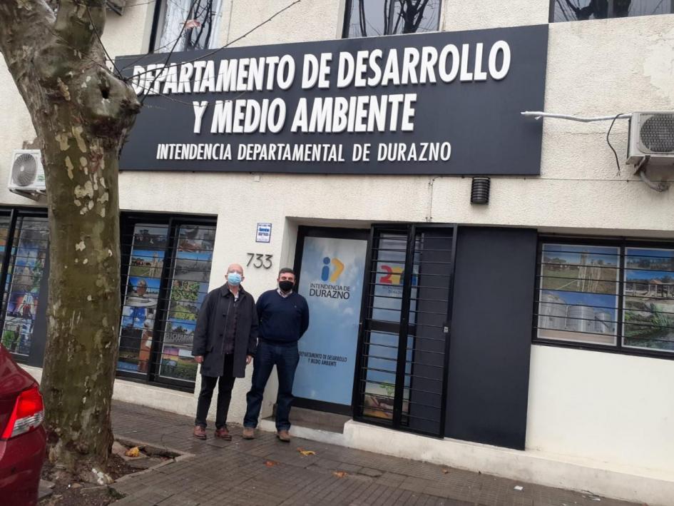 Berro con autoridades de Durazno Berro con autoridades de Durazno