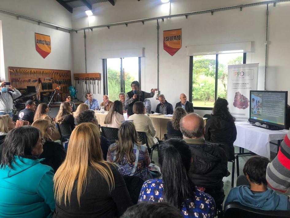 Comité Nacional PPD en presentación de proyectos seleccionados Comité Nacional PPD en presentación de proyectos seleccionados