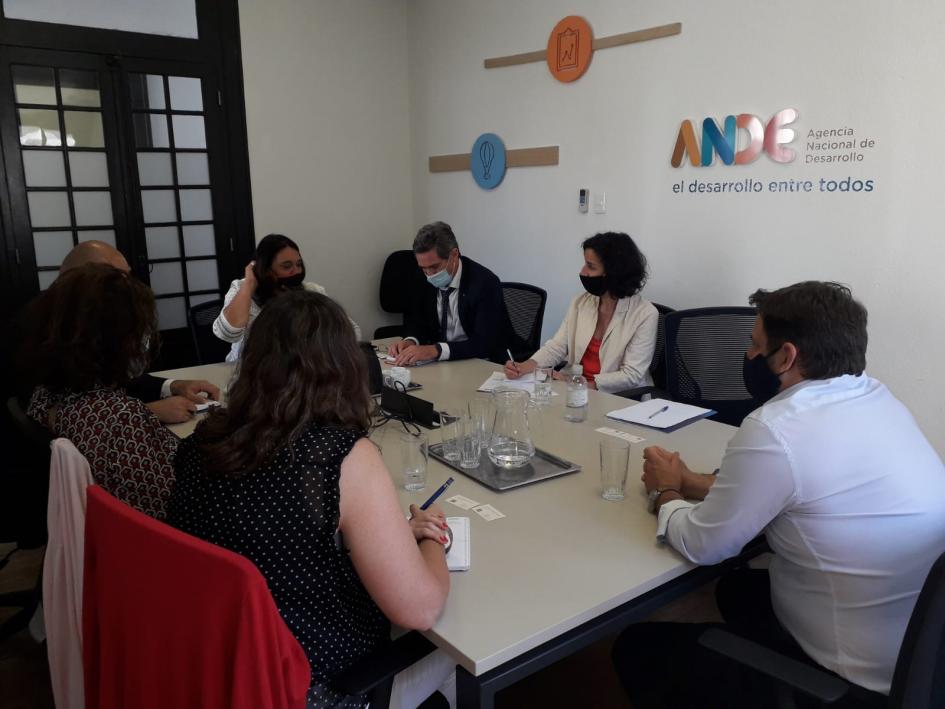 Delegación Euskadi-Mercosur en Buenos Aires con directorio ANDE Delegación Euskadi-Mercosur en Buenos Aires con directorio ANDE